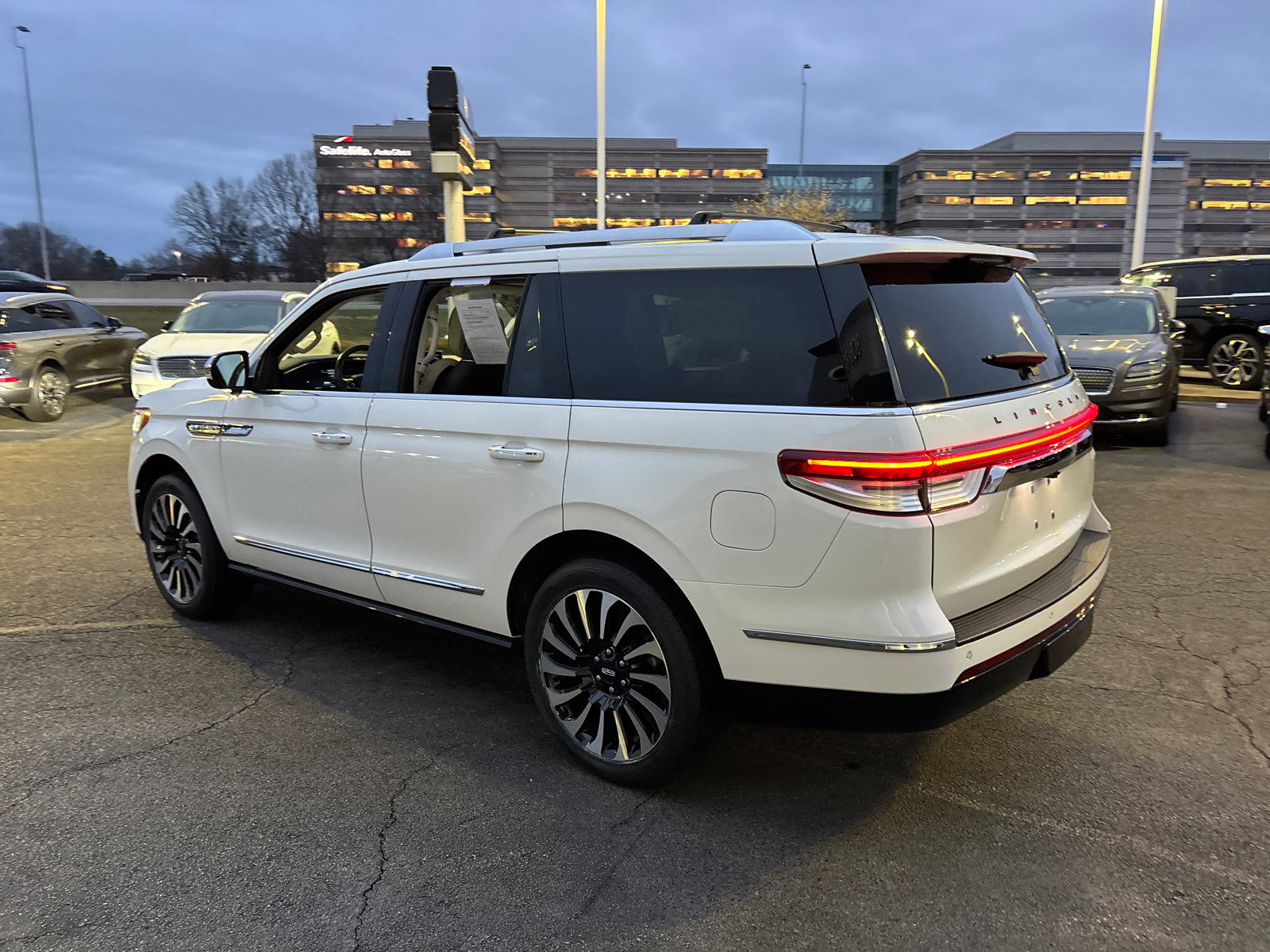 Certified 2023 Lincoln Navigator Black Label image 5