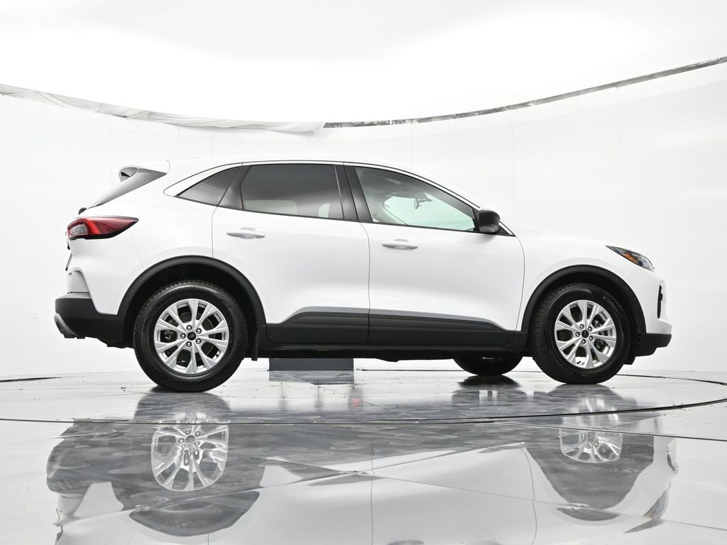 Used 2023 Ford Escape Active image 38