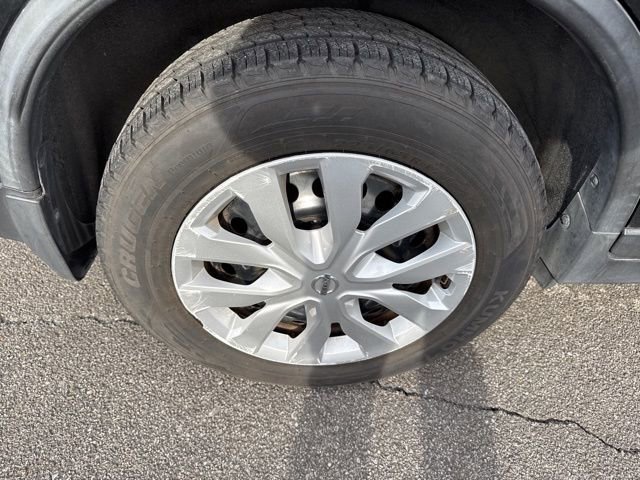 Used 2016 Nissan Rogue S FWD image 9