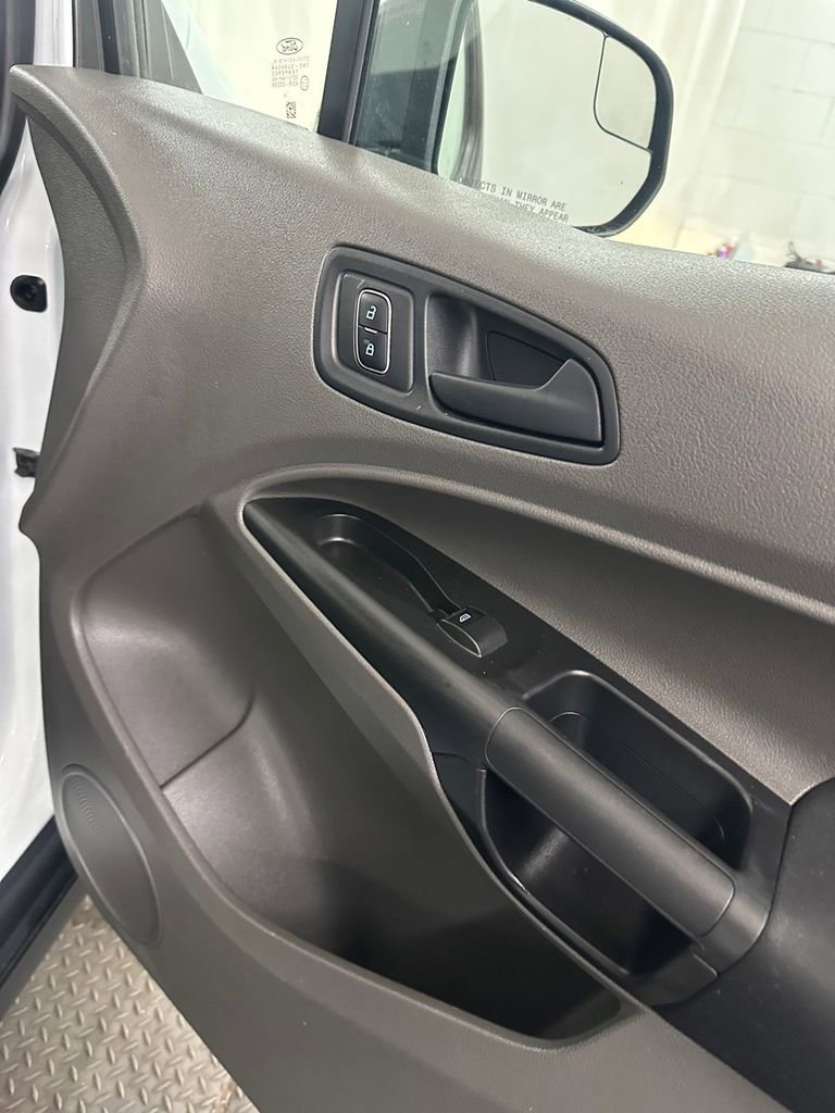 Used 2020 Ford Transit Connect XL image 28