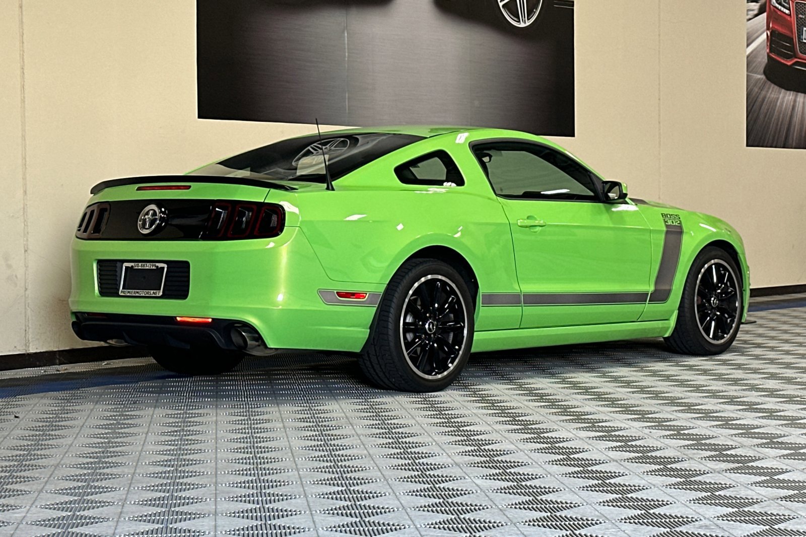 Used 2013 Ford Mustang Boss 302 image 4