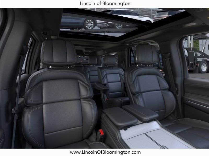 New 2026 Lincoln Navigator L Reserve AWD/4WD image 11