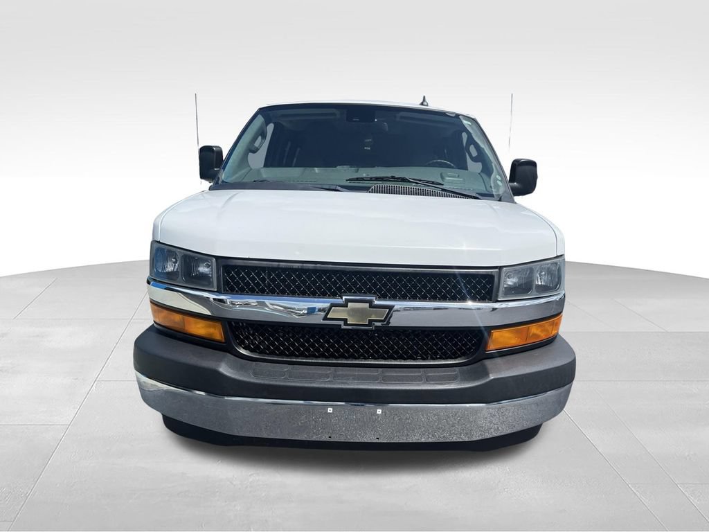 Used 2019 Chevrolet Express 3500 LT w/ LT Preferred Equipment Group RWD image 19