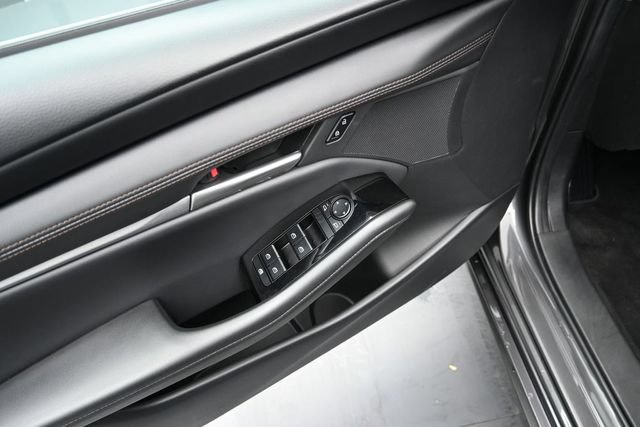 Certified 2025 MAZDA MAZDA3 s Sport FWD image 16