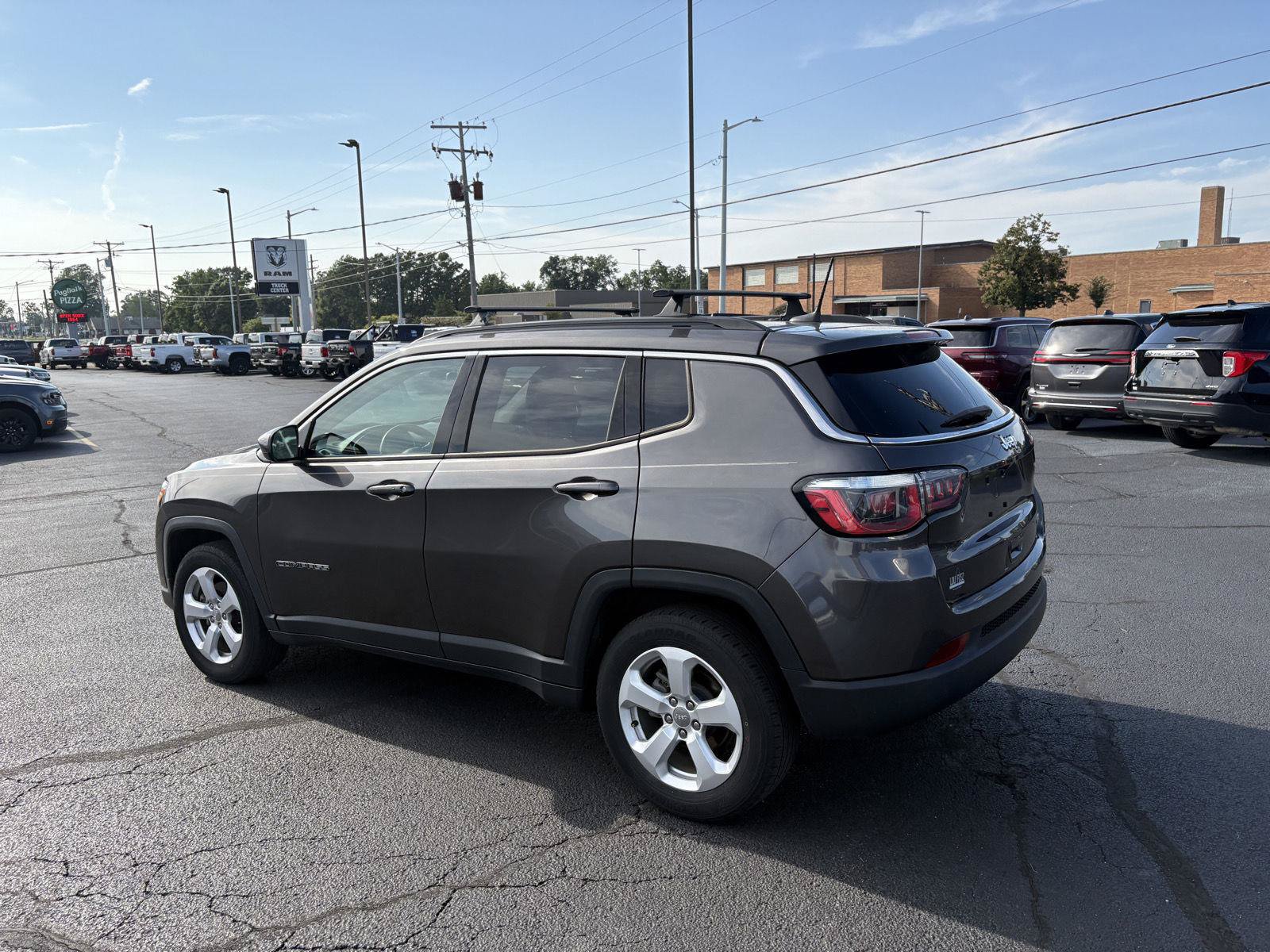 Used 2019 Jeep Compass Latitude w/ Popular Equipment Group FWD image 6