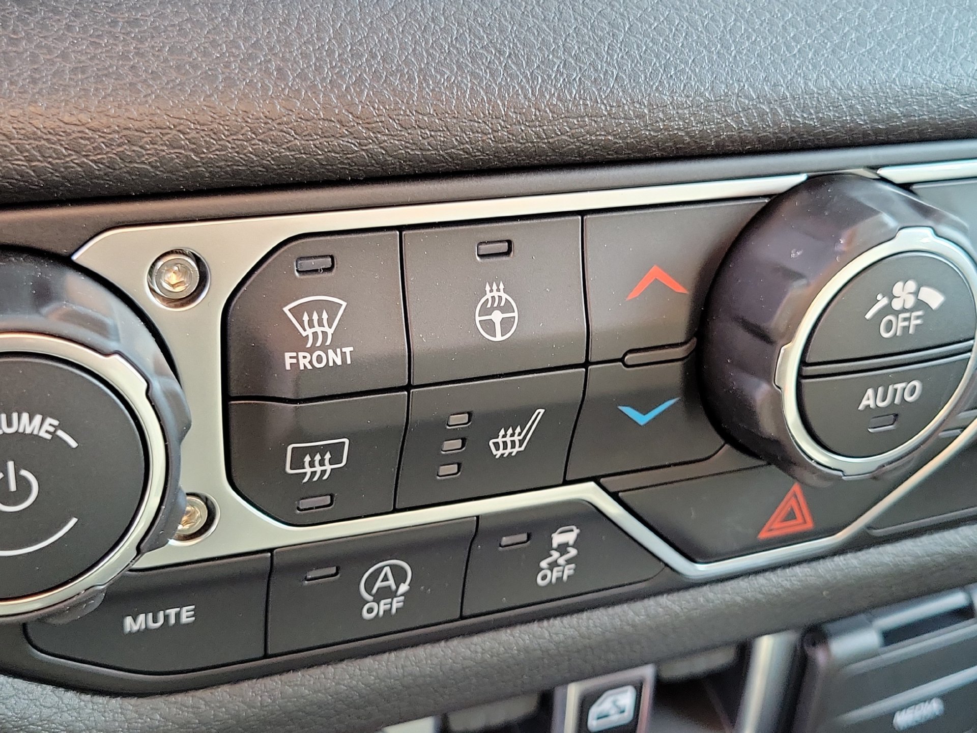 New 2026 Jeep Gladiator Sport AWD/4WD image 10