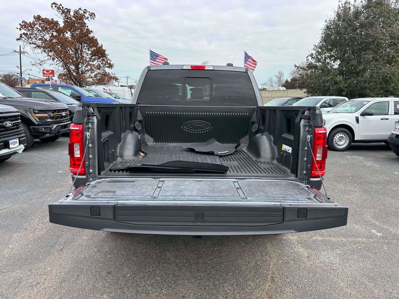 Certified 2022 Ford F150 XLT w/ Equipment Group 302A High image 6