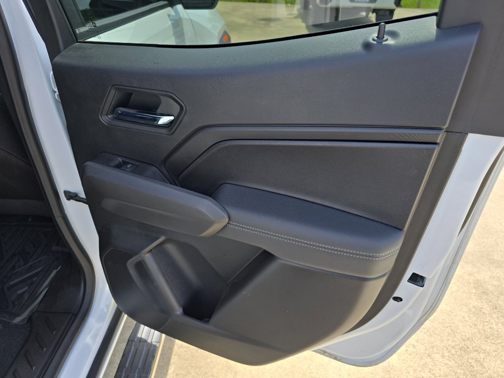 Used 2025 GMC Canyon Elevation w/ Convenience Package image 17