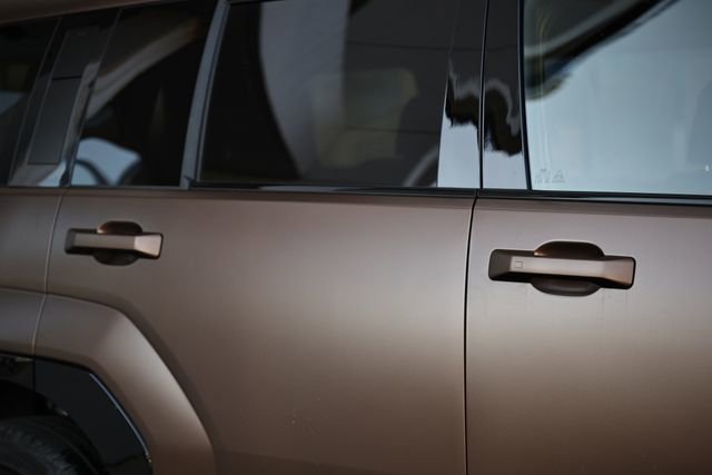 Certified 2025 Hyundai Santa Fe Calligraphy image 4