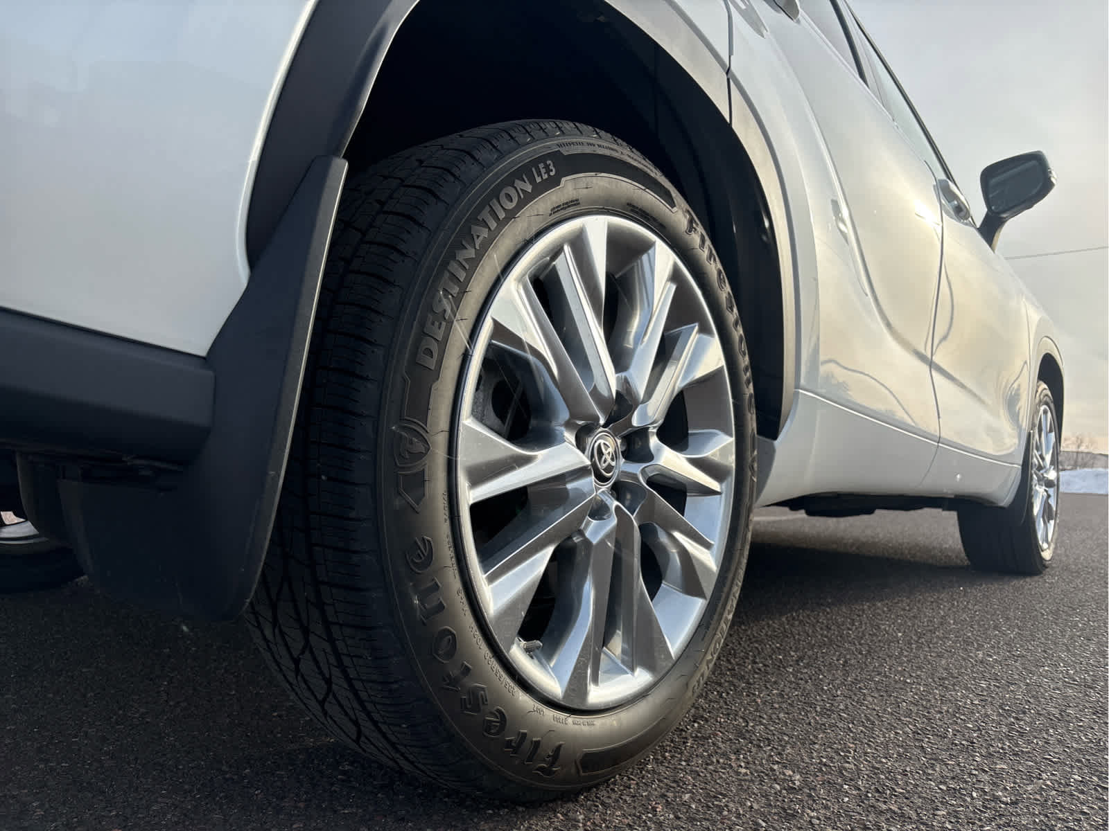 Used 2020 Toyota Highlander Limited image 17