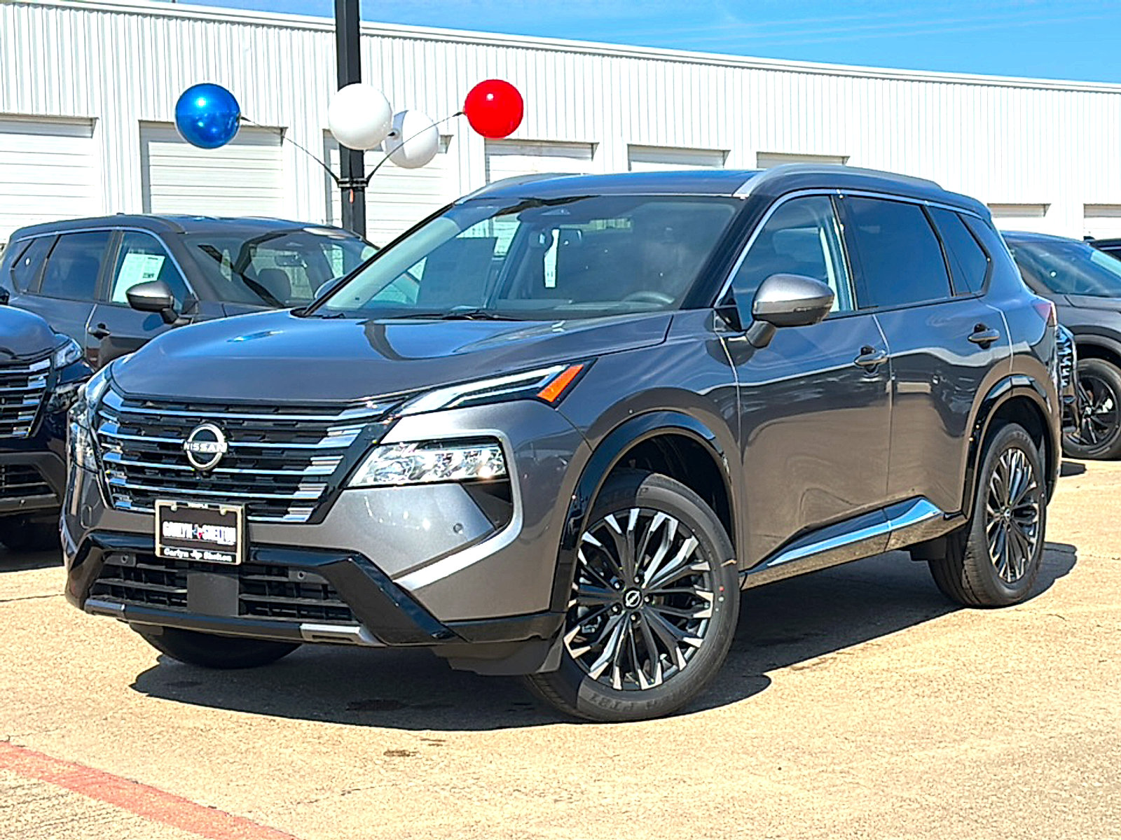 New 2026 Nissan Rogue Platinum w/ Platinum Premium Package image 2