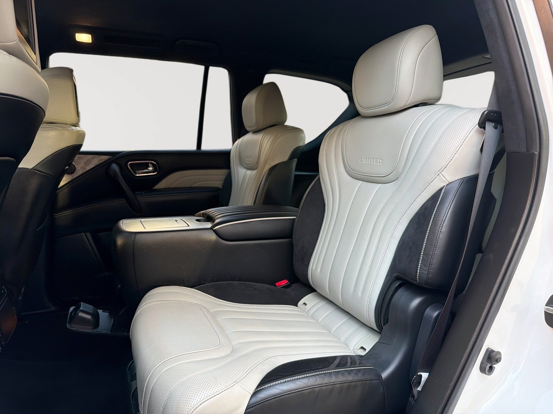 Used 2019 INFINITI QX80 Limited AWD/4WD image 26