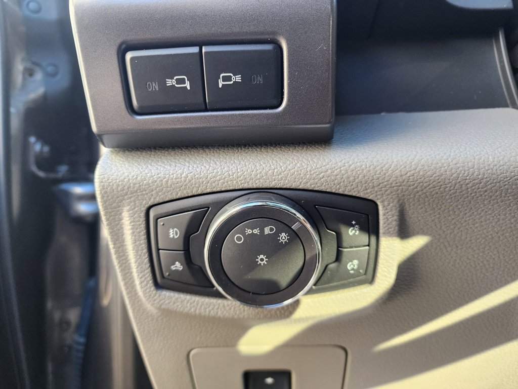 Used 2016 Ford F150 XLT w/ Equipment Group 302A Luxury image 26