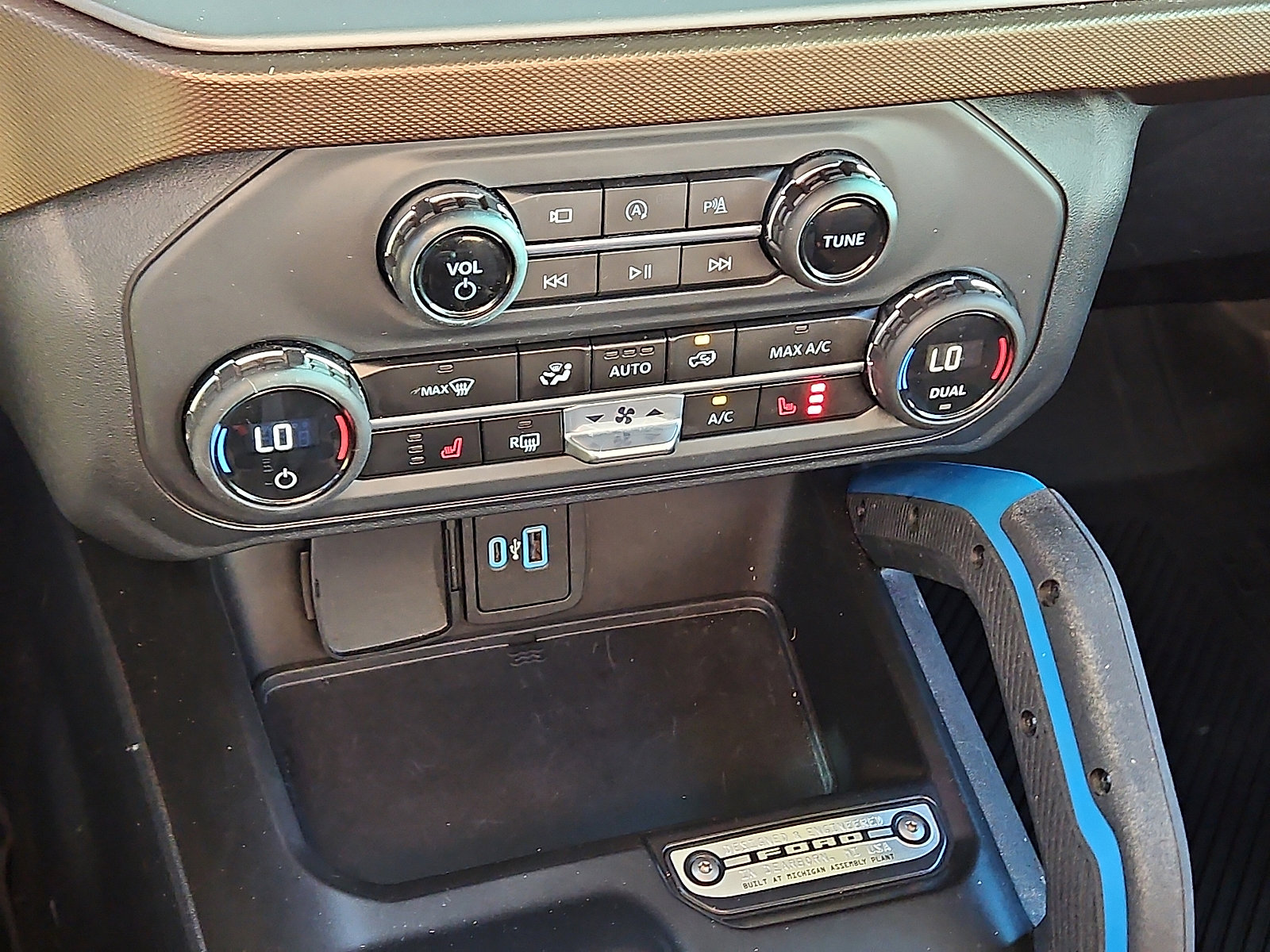 Used 2023 Ford Bronco Outer Banks image 15