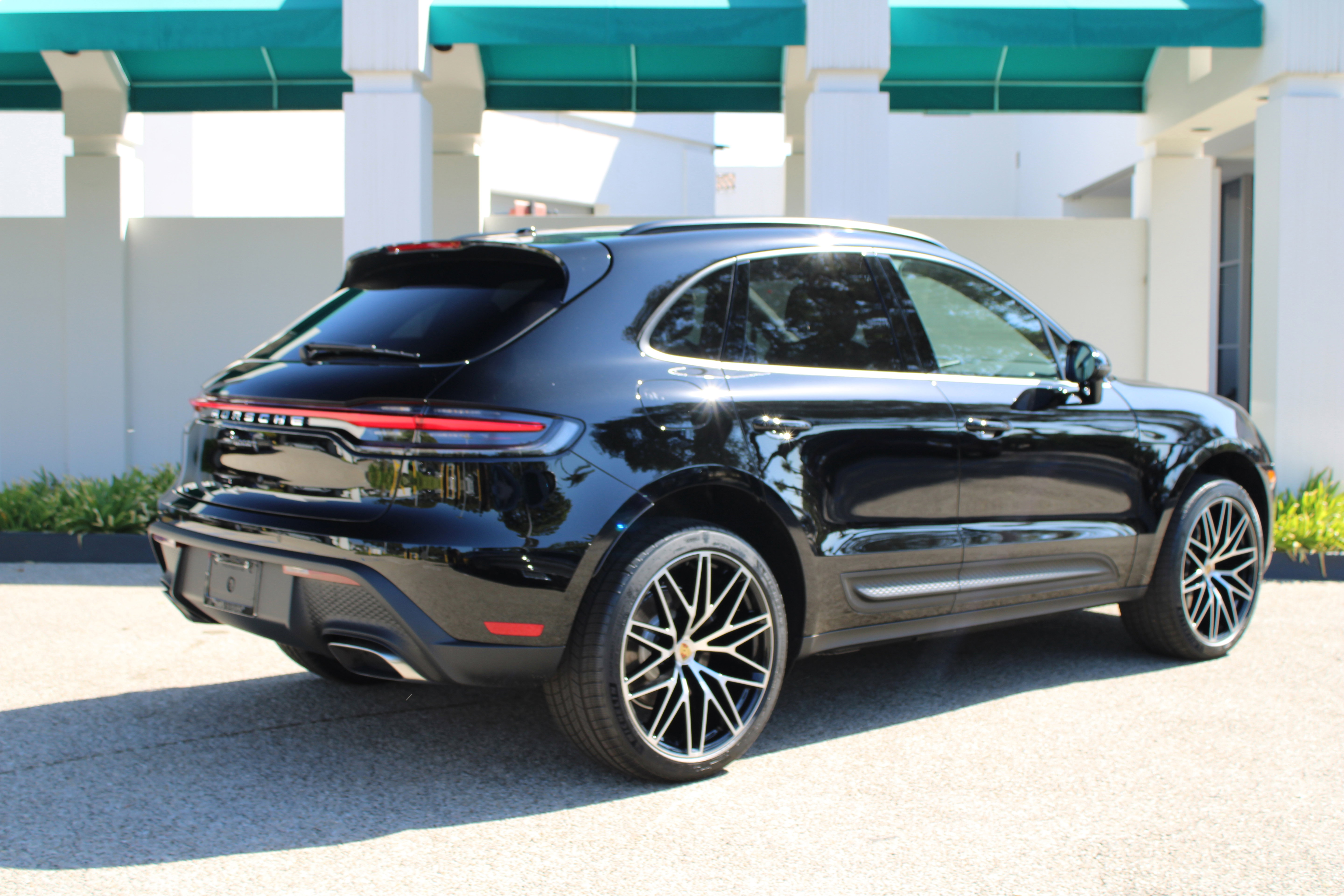 New 2026 Porsche Macan image 7