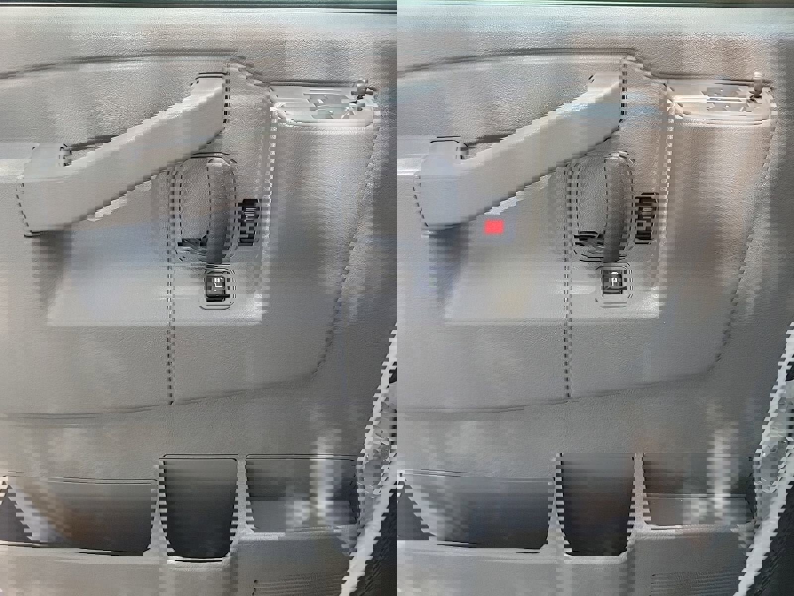 New 2025 GMC Savana 2500 Extended w/ Driver Convenience Package image 32