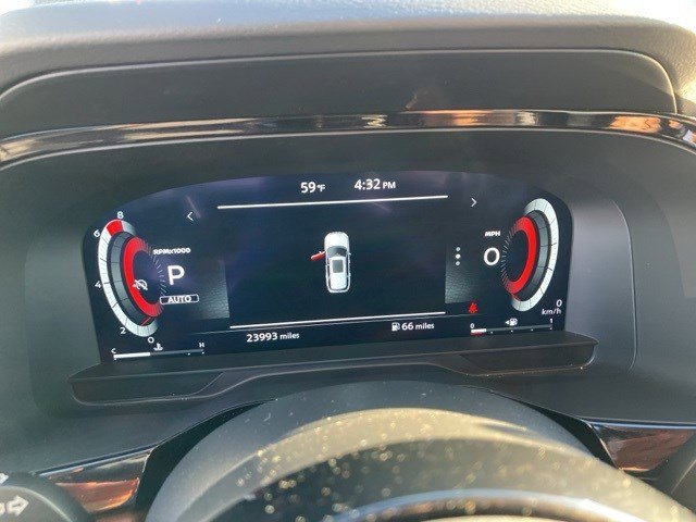 Used 2024 Nissan Pathfinder Platinum w/ Cargo Package image 18