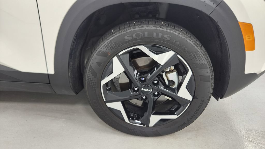 Used 2026 Kia Seltos S AWD/4WD image 9