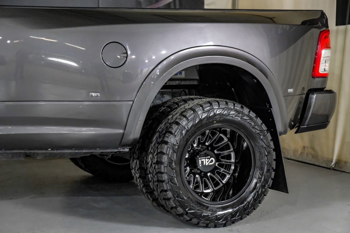 Used 2024 RAM 3500 Tradesman w/ Chrome Appearance Group image 14