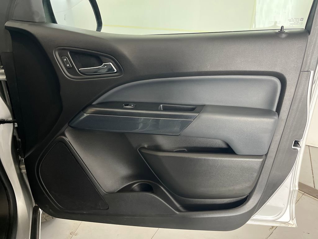 Used 2018 Chevrolet Colorado Z71 AWD/4WD image 29