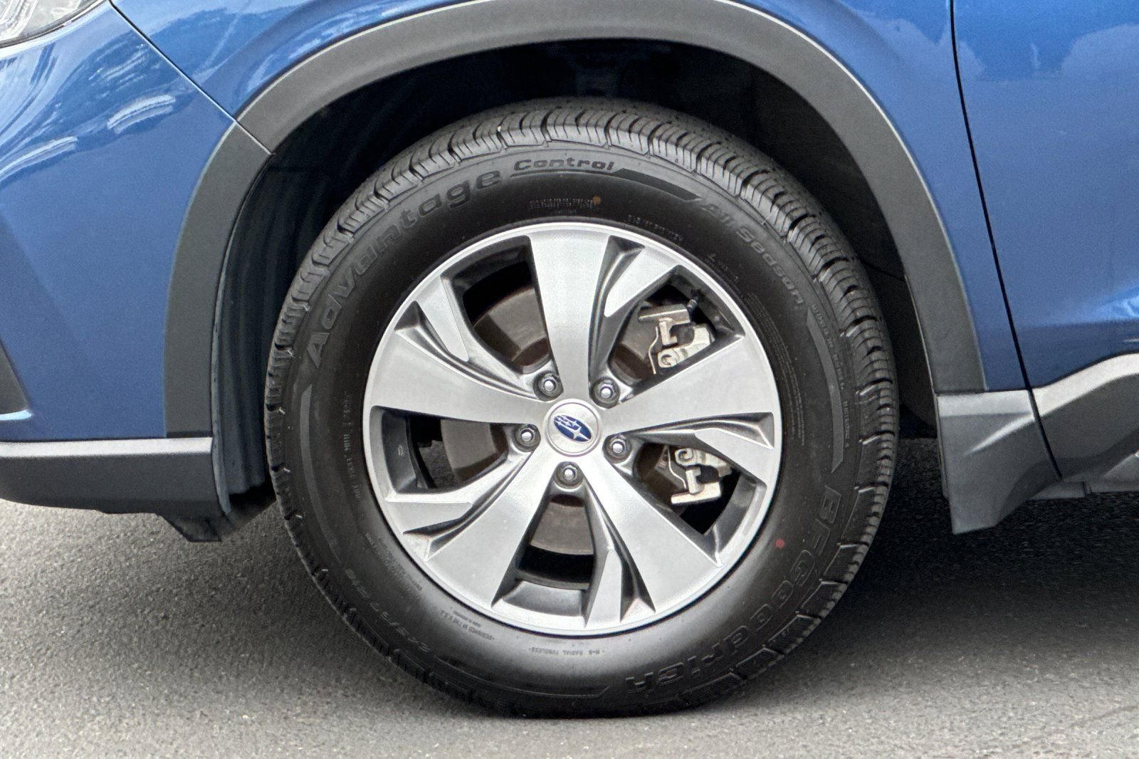 Used 2022 Subaru Ascent Premium w/ Convenience Package AWD/4WD image 32