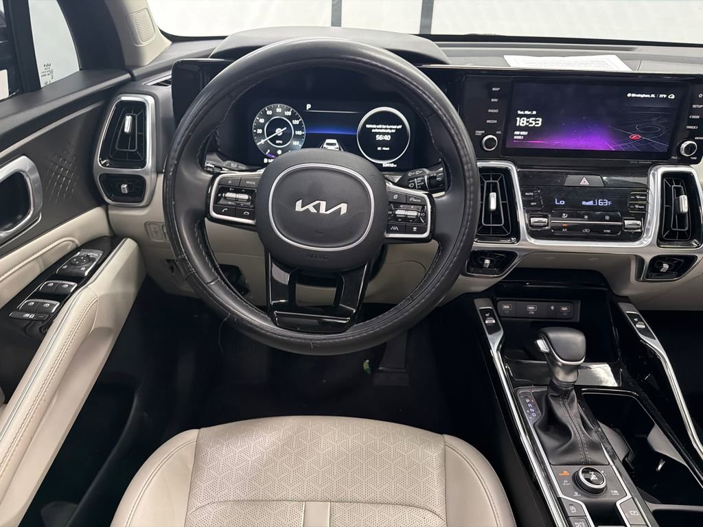 Used 2023 Kia Sorento SX AWD/4WD image 25