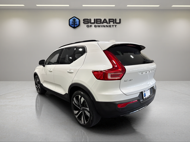 Used 2023 Volvo XC40 B5 Plus w/ Protection Package Premier AWD/4WD image 3