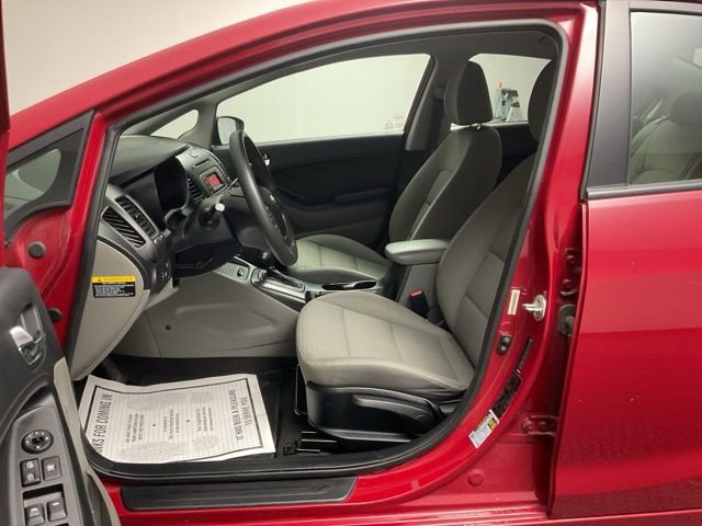Used 2015 Kia Forte LX w/ Popular Package image 12