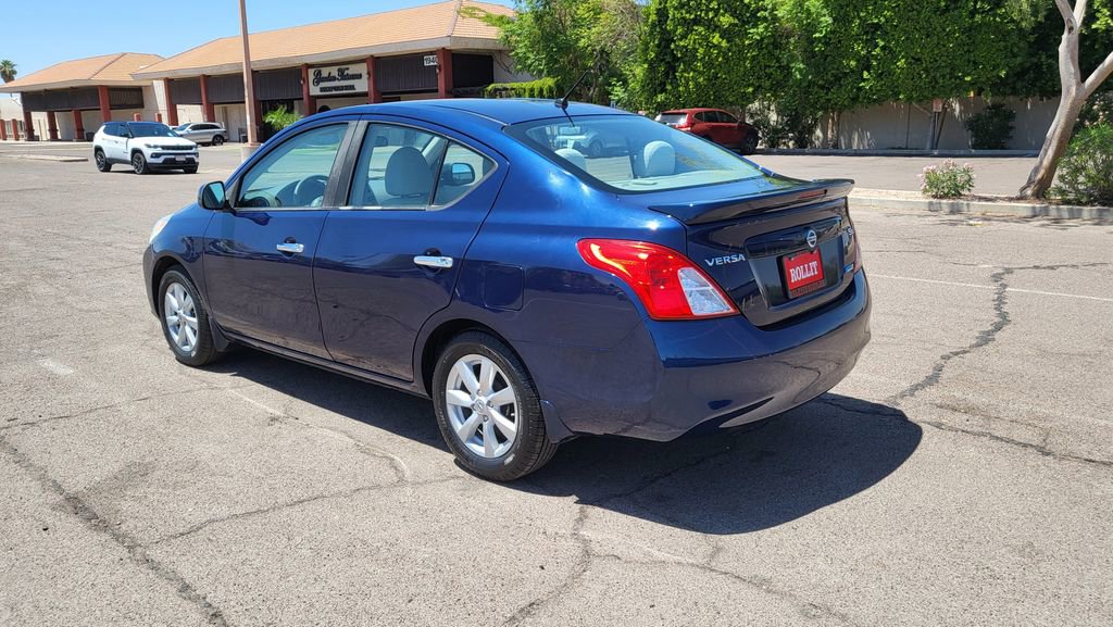 Used 2014 Nissan Versa SV w/ Convenience Package FWD image 6