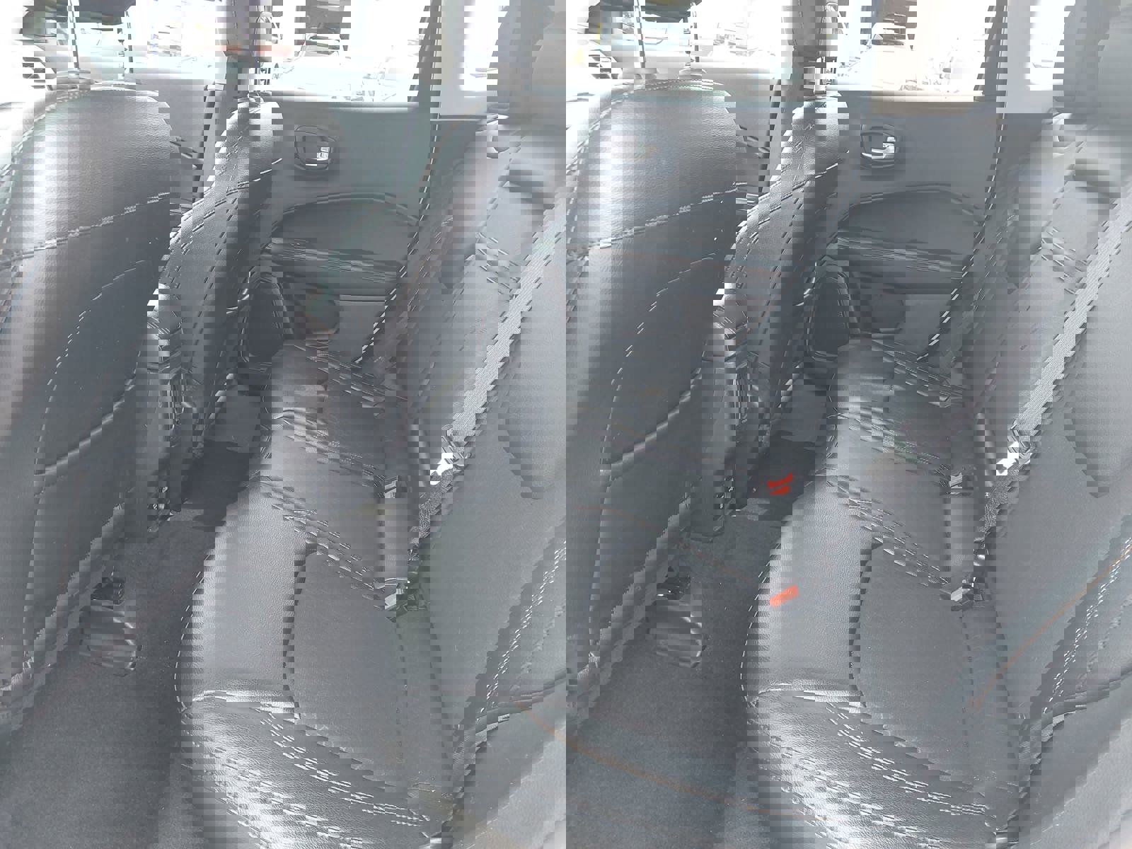 Used 2017 Jeep Compass Latitude w/ Popular Equipment Group image 15