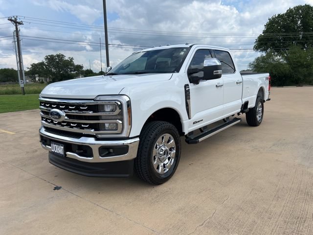New 2026 Ford F350 4x4 Crew Cab Super Duty video 3