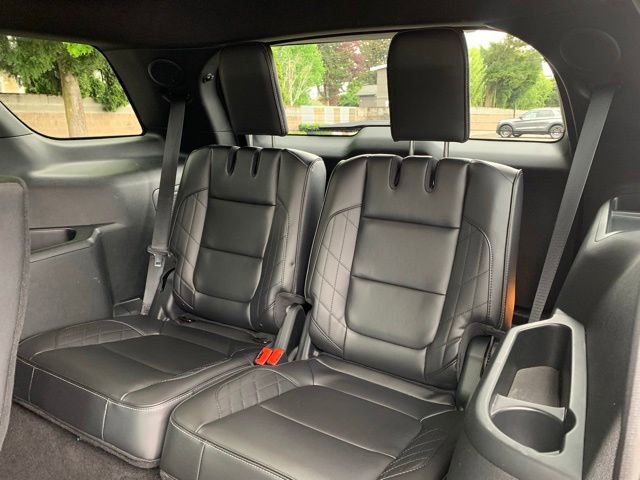 Used 2019 Ford Explorer Platinum AWD/4WD image 18