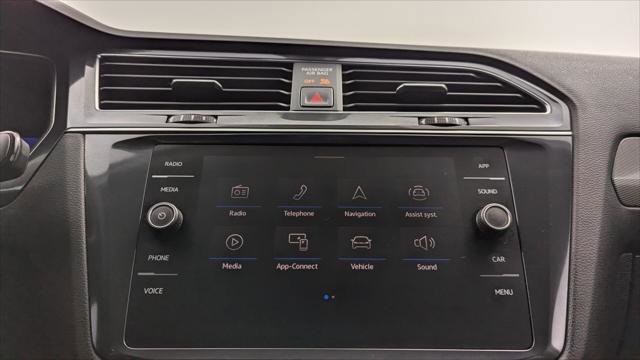 Used 2022 Volkswagen Tiguan SE image 29
