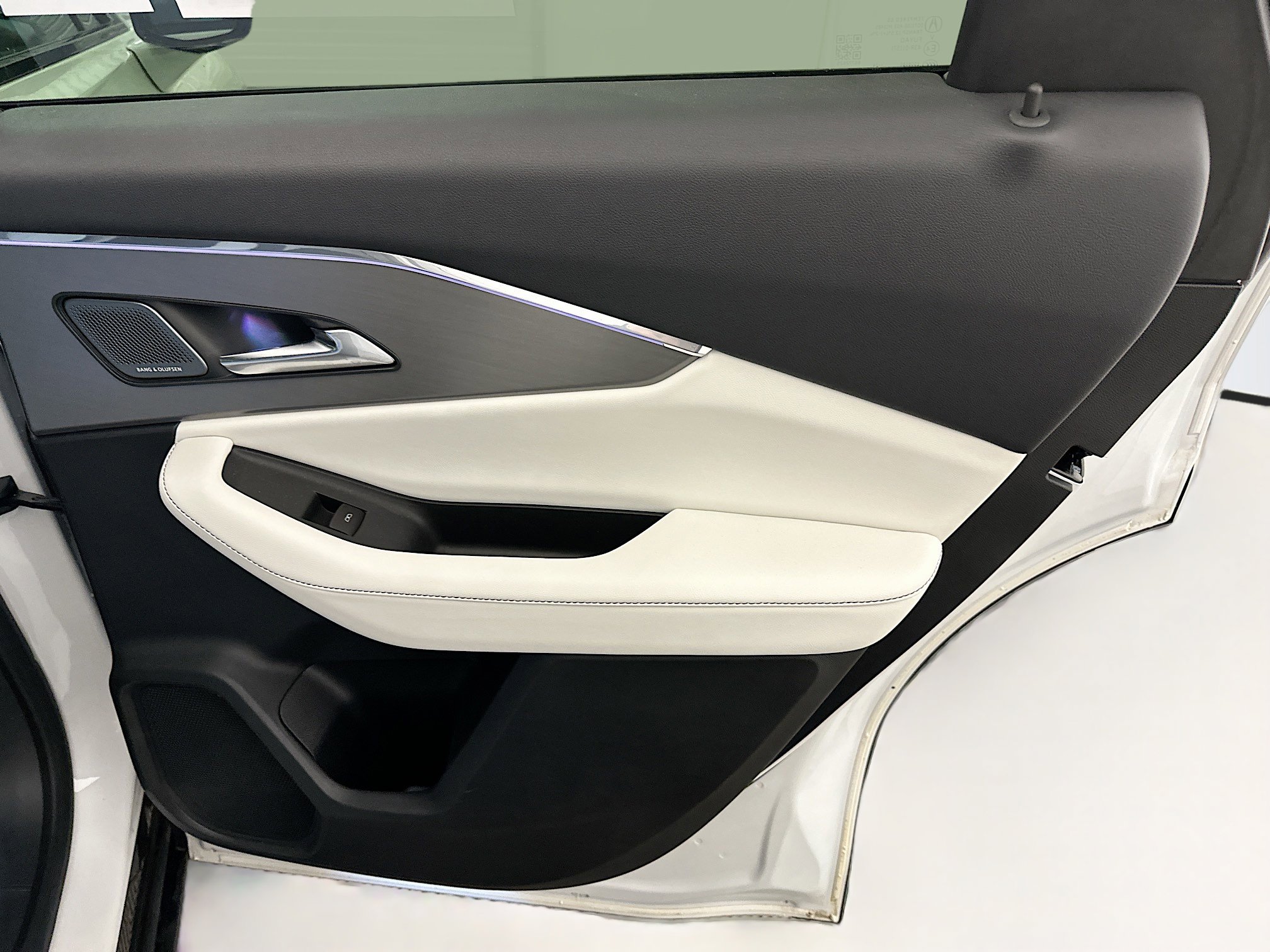 Used 2024 Acura ZDX A-Spec AWD/4WD image 33