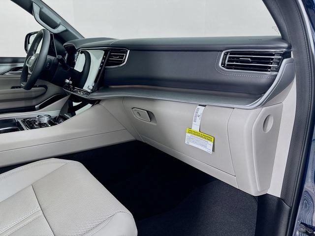 New 2026 Jeep Grand Wagoneer L Limited AWD/4WD image 35