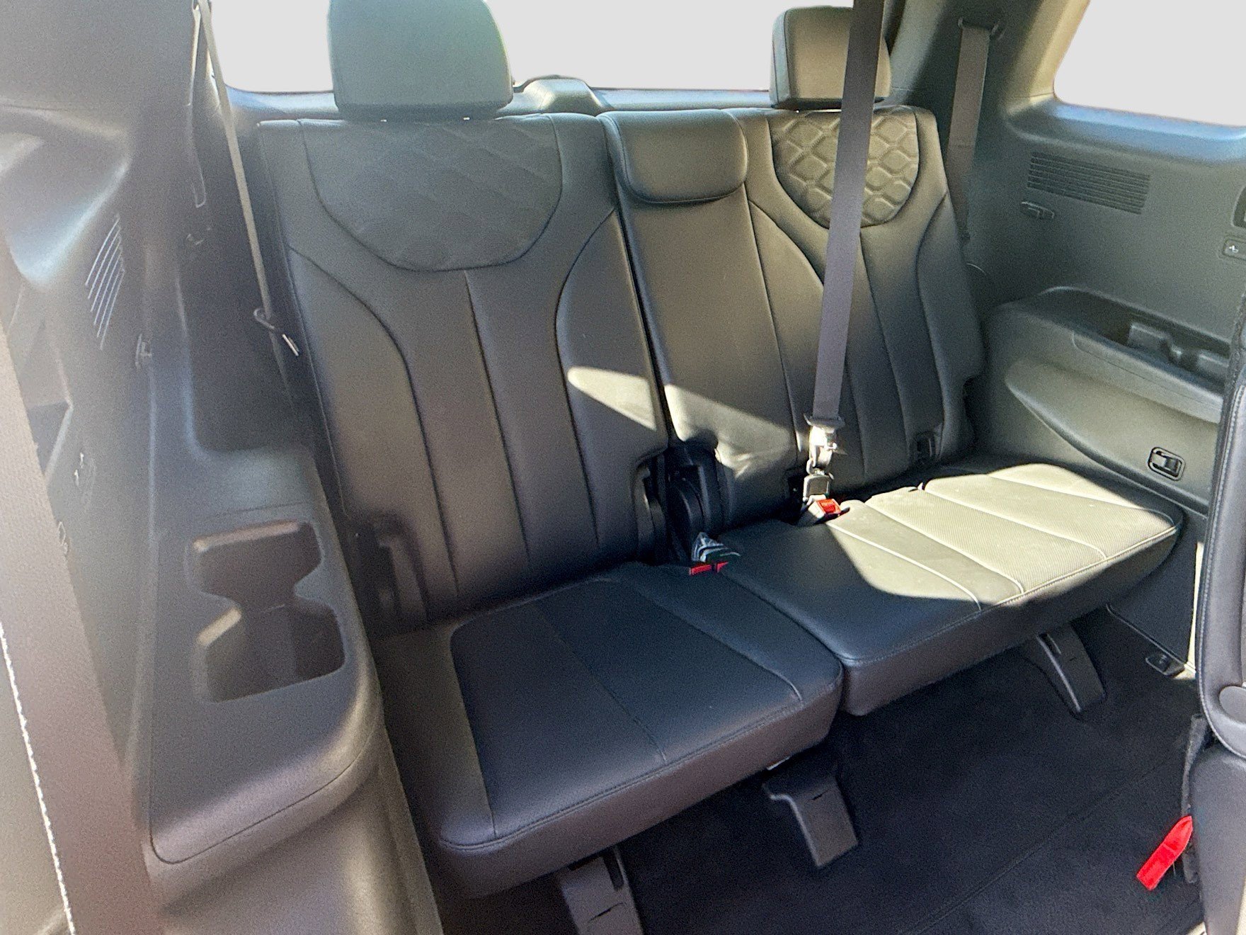 Used 2022 Hyundai Palisade Calligraphy FWD image 28