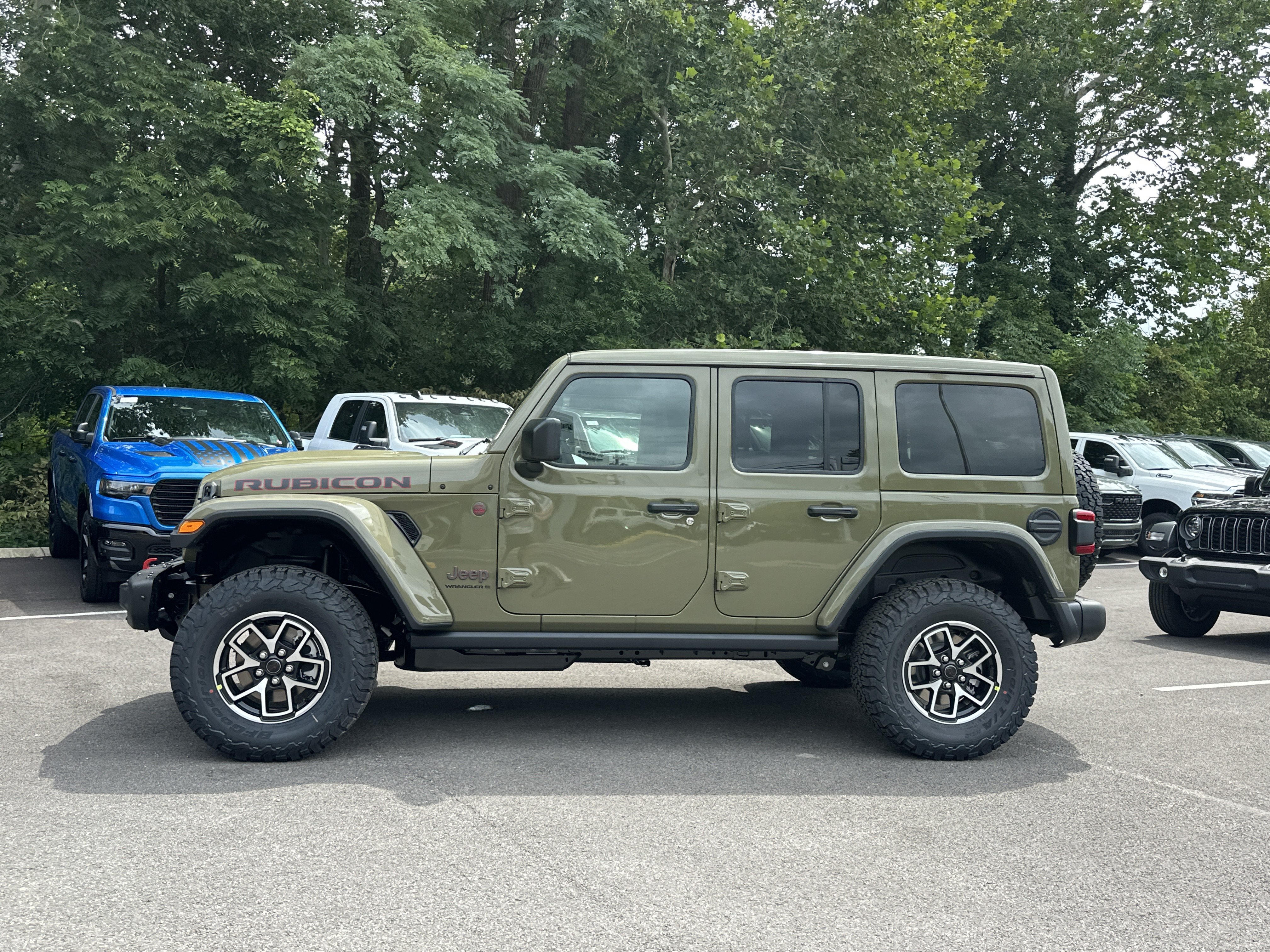 New 2027 Jeep Wrangler Unlimited Rubicon AWD/4WD image 25