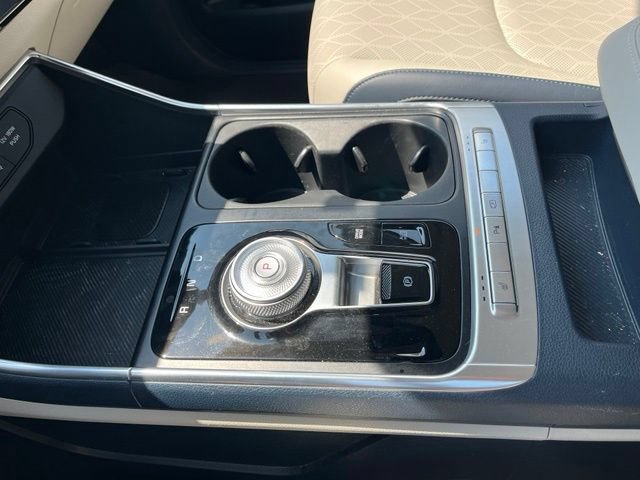 Certified 2025 Kia Carnival EX FWD image 28
