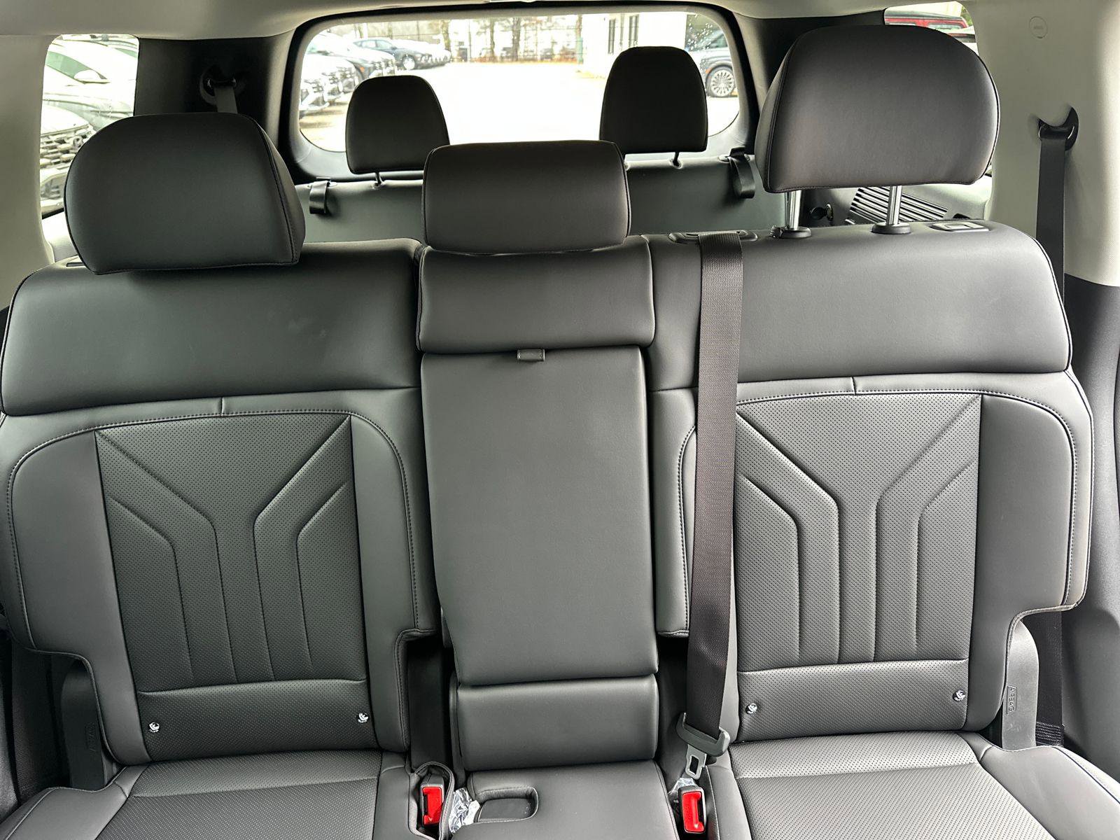 New 2026 Hyundai Santa Fe SEL image 9