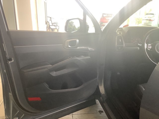 Used 2021 Kia Sorento S FWD image 10
