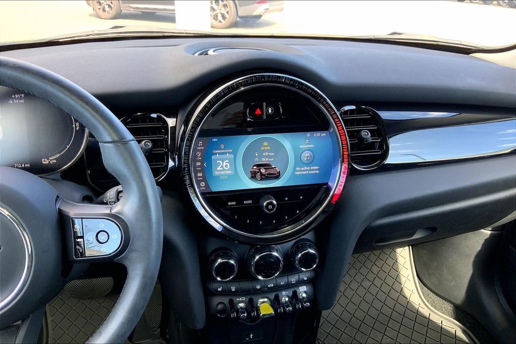 Certified 2024 MINI Cooper SE image 7