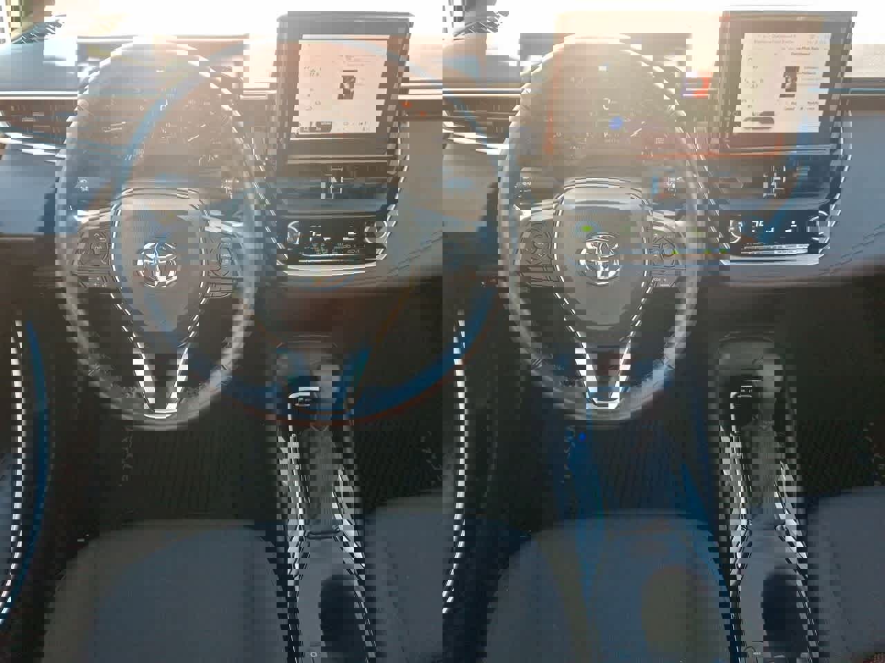 Used 2023 Toyota Corolla SE image 27