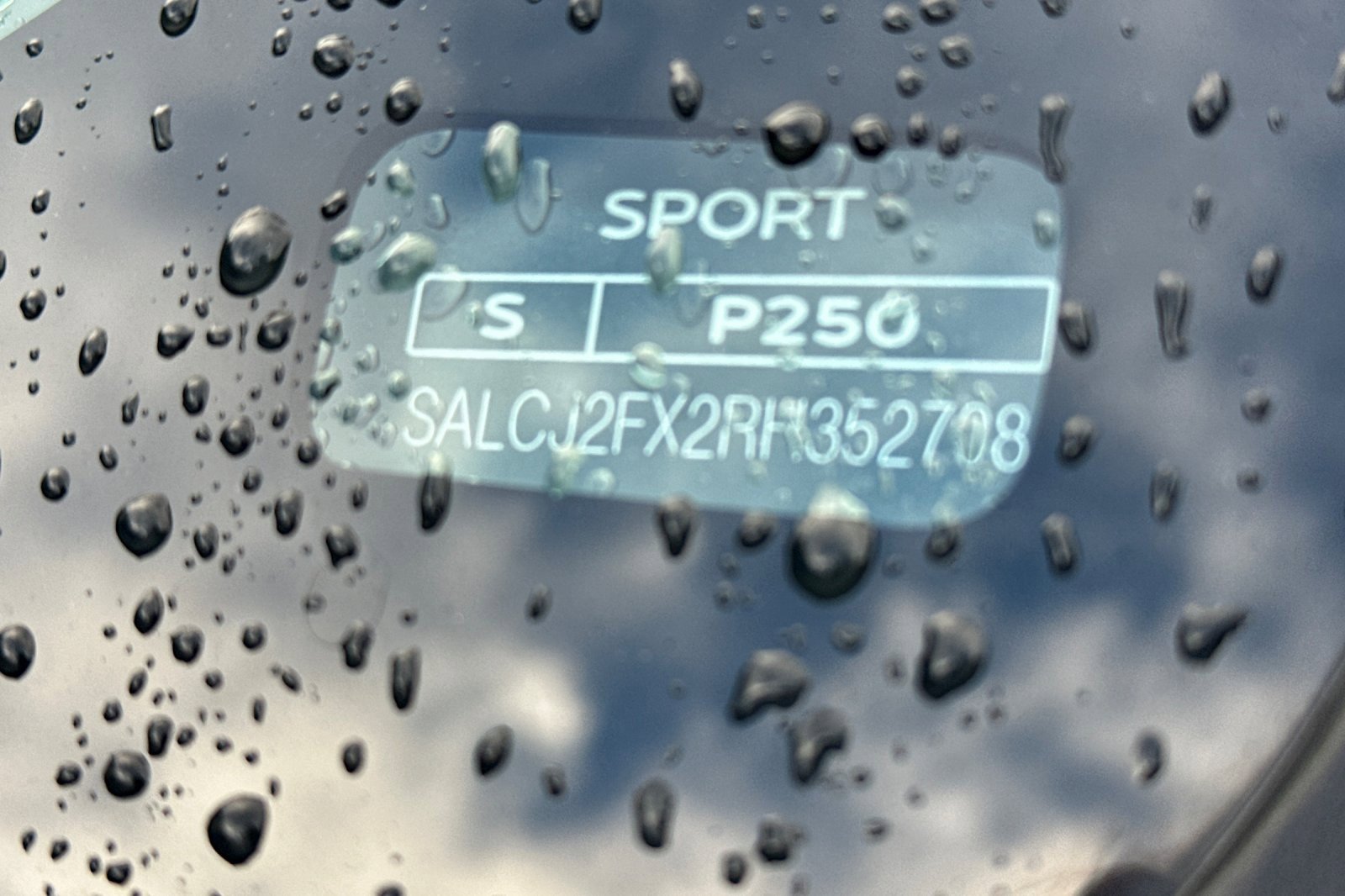 Used 2024 Land Rover Discovery Sport S image 8