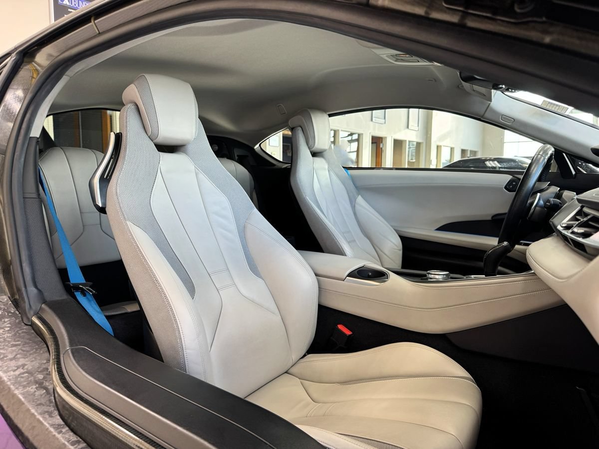 Used 2016 BMW i8 AWD/4WD image 20