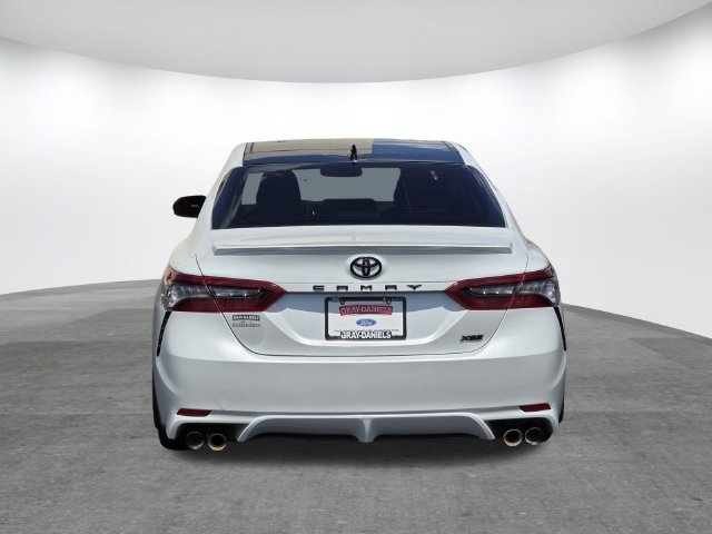 Used 2021 Toyota Camry XSE FWD image 5