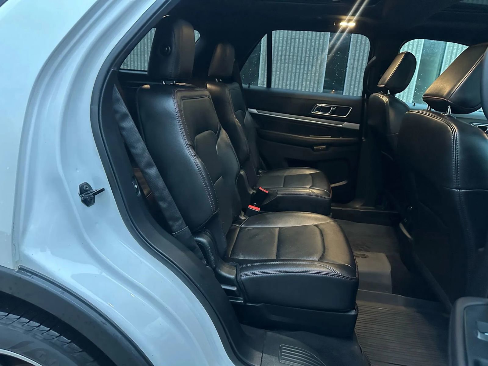 Used 2018 Ford Explorer Sport w/ Equipment Group 401A image 27