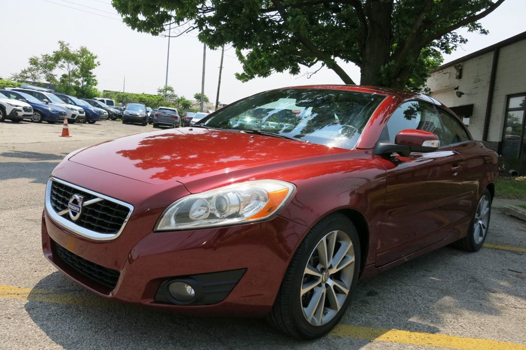 Used 2011 Volvo C70 T5 image 2