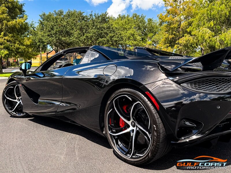 Used 2024 McLaren 750S Spider RWD image 43