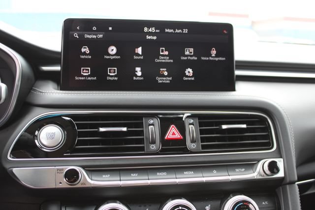 Used 2022 Genesis G70 2.0T RWD image 25