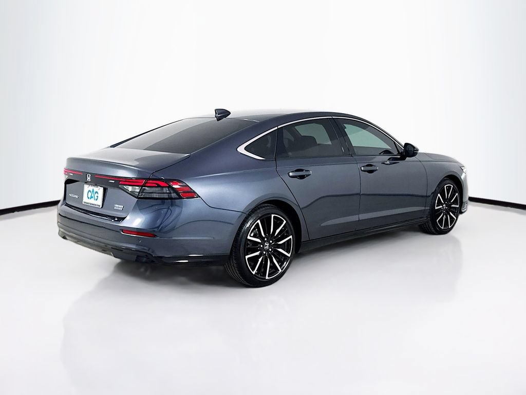 Used 2025 Honda Accord Touring image 8